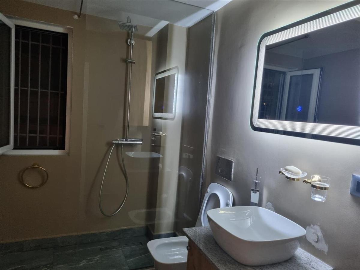 Comfort Home 1 Тирана Экстерьер фото